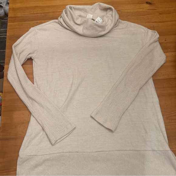 NWT GAP Elegant Cream Turtleneck Sweater - Picture 1 of 11